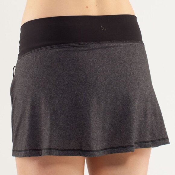 Lululemon Gray Black Hot N’ Sweaty Athletic Skirt Hot Yoga Size 6 - Picture 3 of 10